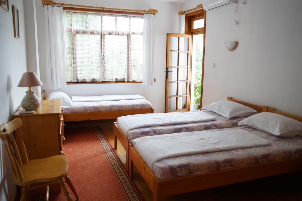 Guest House Barbov 奥布佐尔 外观 照片